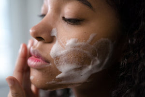 The Pros and Cons of Gel Face Wash