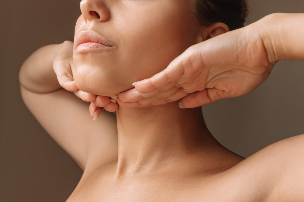 7 Ways to Tighten Neck Skin